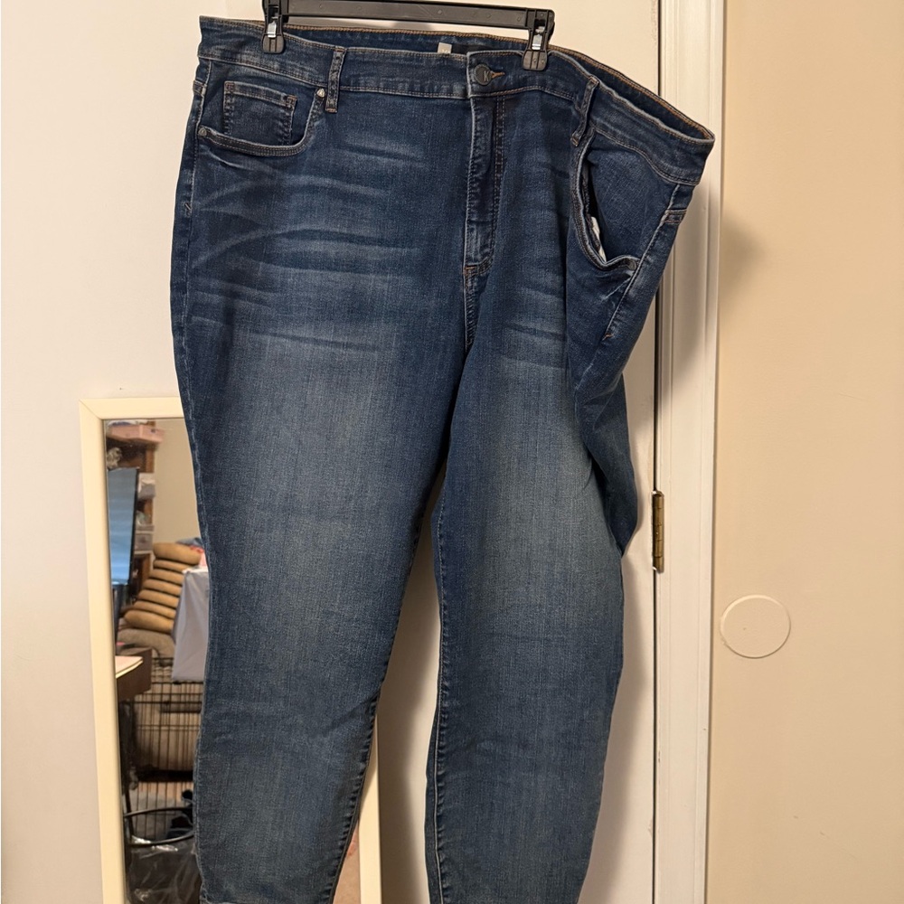 Kut from the Kloth Medium Blue Skinny Jeans